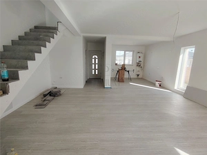 DUPLEX IN ZONA DE TOP - DORMITOARE SPATIOASE - TOATE UTILITATILE - imagine 4