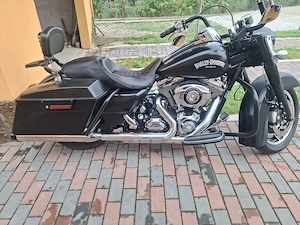 Se vinde Harley-Davidson Street Glide FLHX  - imagine 5