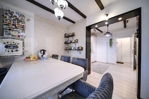 Apartament cu 3 camere, decomandat, cu terasă, grădină și loc de parcare - imagine 3