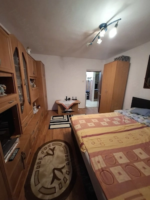 Vând apartament cu 2 camere confort 1 decomandat  - imagine 2