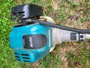 Motocoasă Makita pe benzină