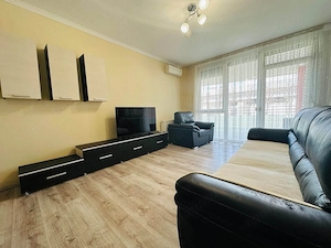 Apart. 3 camere, Ared R 18 pe str. Tudor Vladimirescu - Oradea