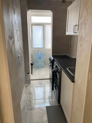 Aici proprietara - Apartament de închiriat 3 camere   București, Sector 5 - imagine 4
