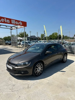 Volkswagen Scirocco 2.0 TDI - imagine 4