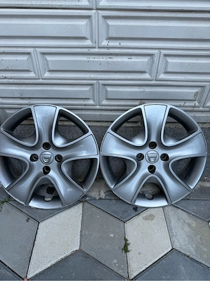 Vand set capace originale Dacia Logan 2020