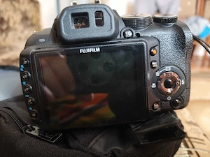 aparat foto Fujifilm FinePix HS10 - imagine 1