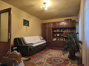 Vand apartament cu doua camere mobilat și utilat  - imagine 3