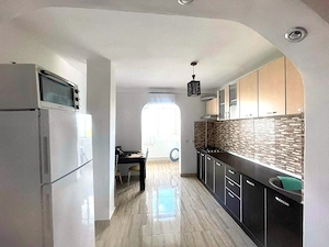 🏠 Închiriez Apartament cu - imagine 7