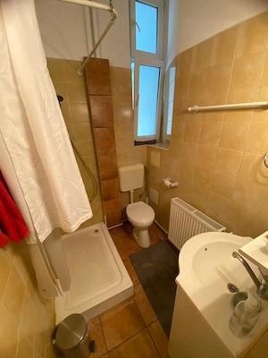 FLoreasca, Spital Urgenta, apart 2 cam 60 mp - imagine 4