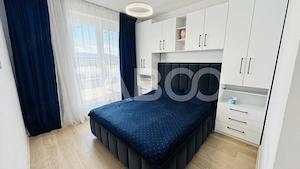 Apartament tip penthouse de vanzare 3 camere 2 bai - terasa mare - imagine 3