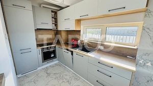 Apartament tip penthouse de vanzare 3 camere 2 bai - terasa mare - imagine 5