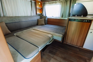 Rulotă Weinsberg 450 FU | An 2017 | AC Truma | Copertină FIAMMA | 4 5 pers | 1350 kg - imagine 6