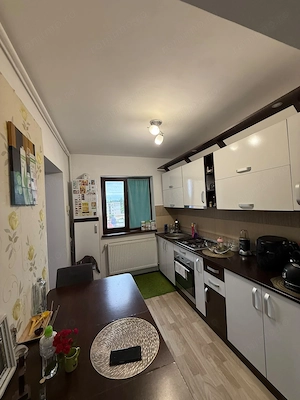 Apartament spațios cu 3 camere- mobilat și utilat- zona Sc. Gen. Andrei Saguna - imagine 6