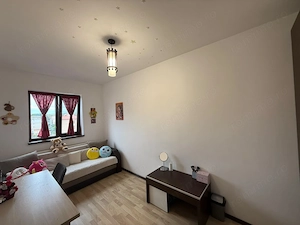 Apartament spațios cu 3 camere- mobilat și utilat- zona Sc. Gen. Andrei Saguna - imagine 17