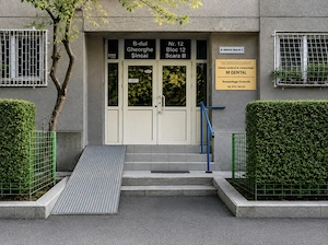 TINERETULUI - METROU, 4 CAMERE 86 MP, PANORAMA!  