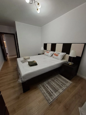 Inchiriez apartament 2 camere, central, bloc 2010 - imagine 5