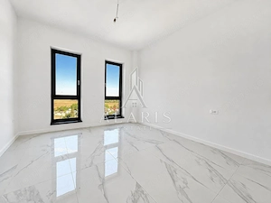 Apartament cu 2 camere, etaj intermediar, zona Torontalului - imagine 2