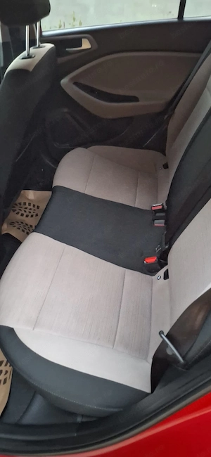 Hyundai I20 2015 benzina 1.2cc - imagine 6