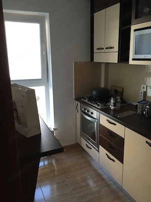 Vand Garsonieră 32mp + balcon 3mp   TITAN, Complex Răsărit de Soare, etaj 8 - imagine 4