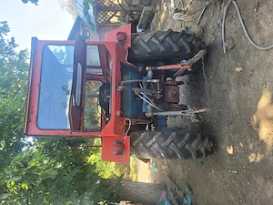 Vând tractor U650 - imagine 4