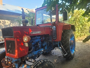 Vând tractor U650 - imagine 2