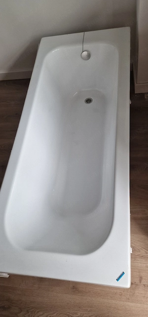 Vand cada  nefolosita + accesorii