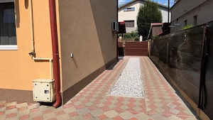 Duplex superb 150 mp construiti , 180 mp teren, Crinului, Rosu  - imagine 3