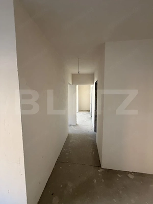 Apartament 3 camere, 69 mp, parcare inclusa, zona Terra  - imagine 3