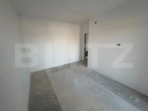 Apartament cu doua camere|nemobilat sau mobilat|parcare inclus. - imagine 4