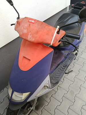 Vând scuter Aprilia  - imagine 2