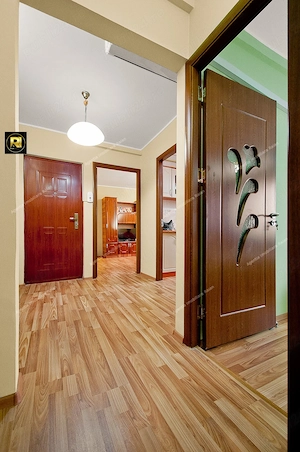 Vanzare apartament 2 camere dec, in Galati, Micro 17, mobilat si utilat - imagine 4