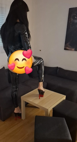 transexuală adelina imi place sa te domin maxim!