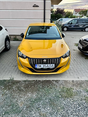 Peugeot 208 Allure Pack 1.2 PureTech 100 CP EAT8 | Full LED | Istoric Peugeot - imagine 2