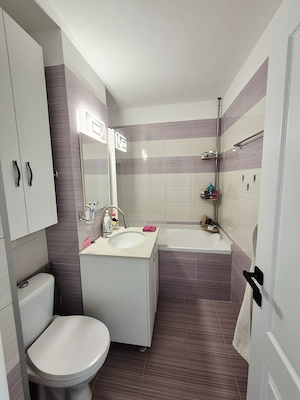 Apartament 2 camere decomandat - imagine 8