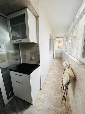 Studio spatios de 45 mp, mobilat modern, zona centrala - imagine 8