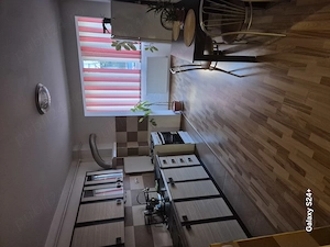 Închiriez apartament 2 camere  utilat si mobilat . Pret 1650lei