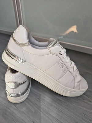 Adidași   Pantofi sport s.Oliver damă, mărimea 39, albi cu detalii argintii