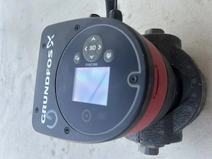 Vand Pompa Recirculare apa Grundfos