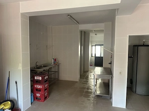 Inchiriez spatiu comercial 100mp pretabil bucatarie - imagine 3