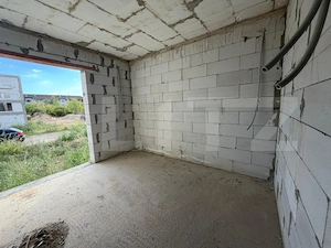 Casă la Roșu pe Dealul Furcilor – 3 Dormitoare, Subsol, Living Separat, 3 Băi  - imagine 8
