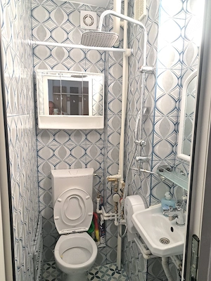 Închiriez garsoniera 16 mp decomandata cu baie și bucătărie bd.Primaverii 7A persoană fizică  - imagine 5