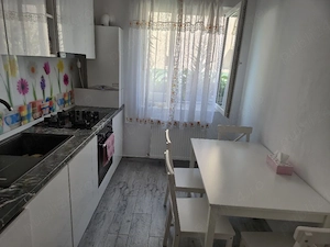 Apartament 2 camere,pe parter,cu gradina proprie si loc de parcare - imagine 5