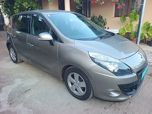 Renault scenic  1.5 diesel  E5  fab.2010 - imagine 4
