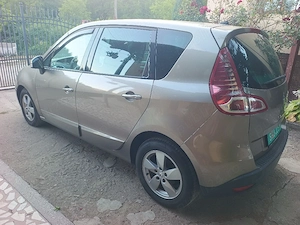 Renault scenic  1.5 diesel  E5  fab.2010 - imagine 2
