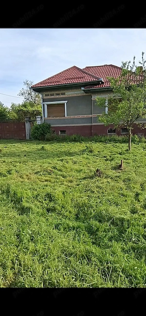 Casă de vânzare în Calbor cu 2650 mp teren 