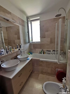De inchiriat apartament cu 3 camere in zona Ultracentrala - imagine 7