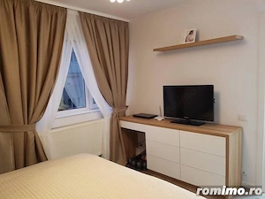 De inchiriat apartament cu 3 camere in zona Ultracentrala - imagine 2