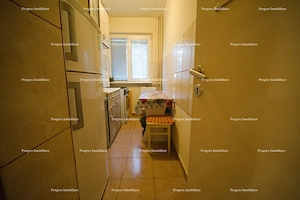 Ap 2 camere - Zona Circumvalatiunii (aproape de Mall)  - 300 Euro  - imagine 7
