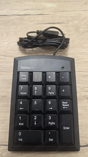 Tastatură numerică externă Selecline USB, cu fir, 18 taste