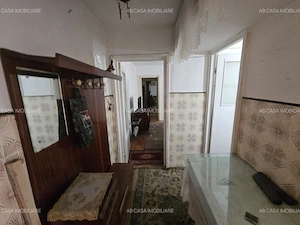 Apartament 3 camere, semidecomandat, parter, confort 2, boxă, Bd. Cetății, aproape de Iulius Mall - imagine 8